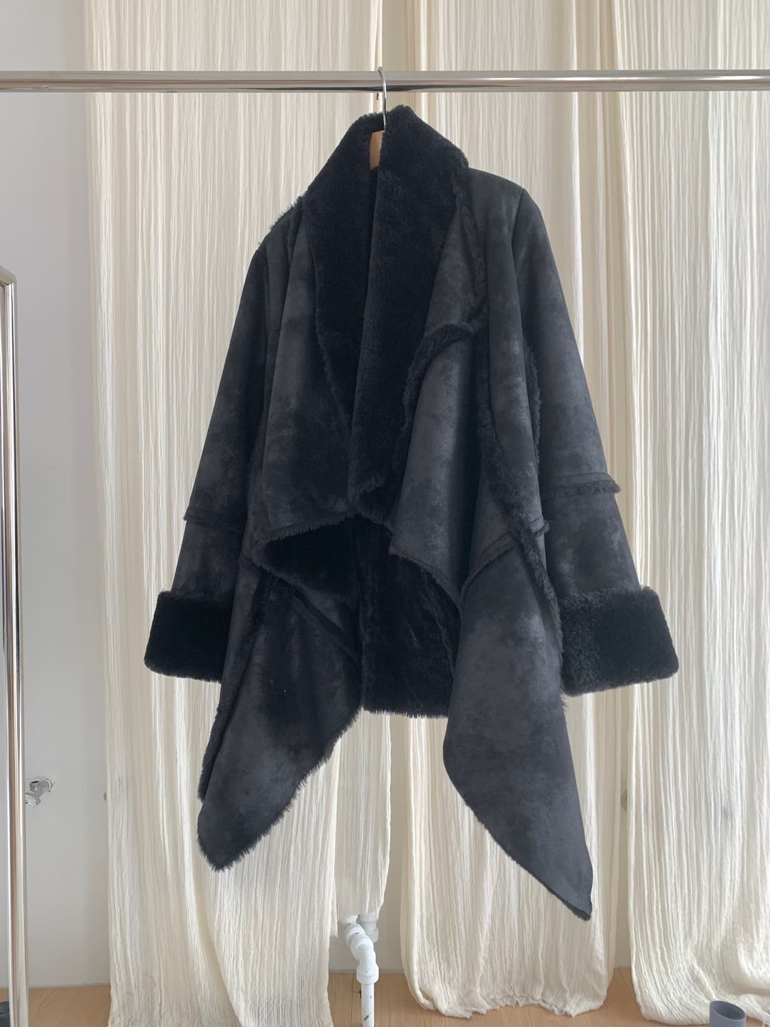  Black drape mustang 상품이미지5