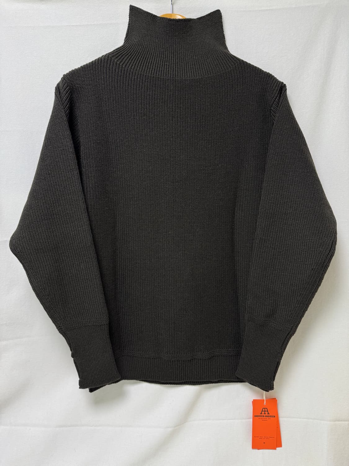 안데르센안데르센 세일러 터틀넥 헌팅그린 상품이미지1