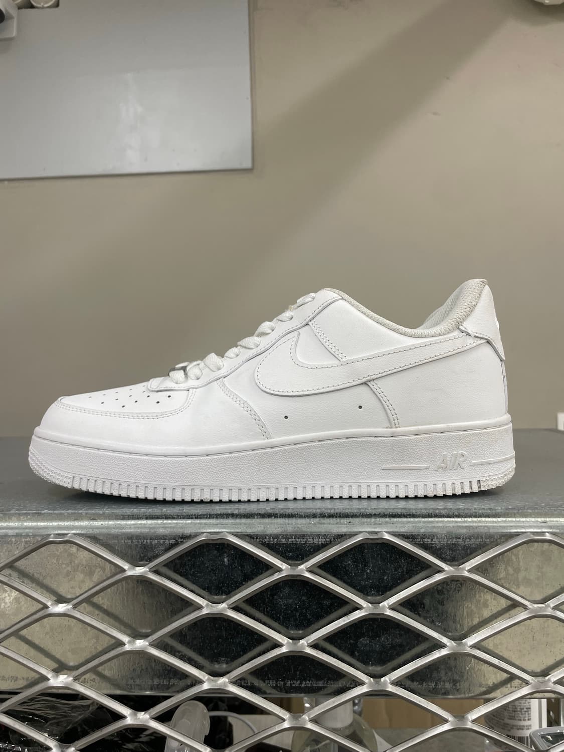 나이키 에어포스 1 로우 화이트 280 상품이미지1