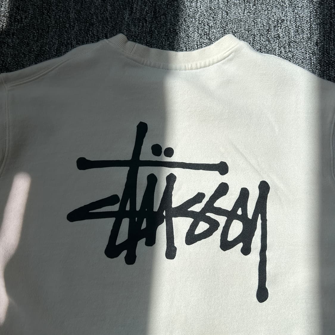 스투시 아이보리 크롭 리메이크 스웻셔츠 상품이미지6