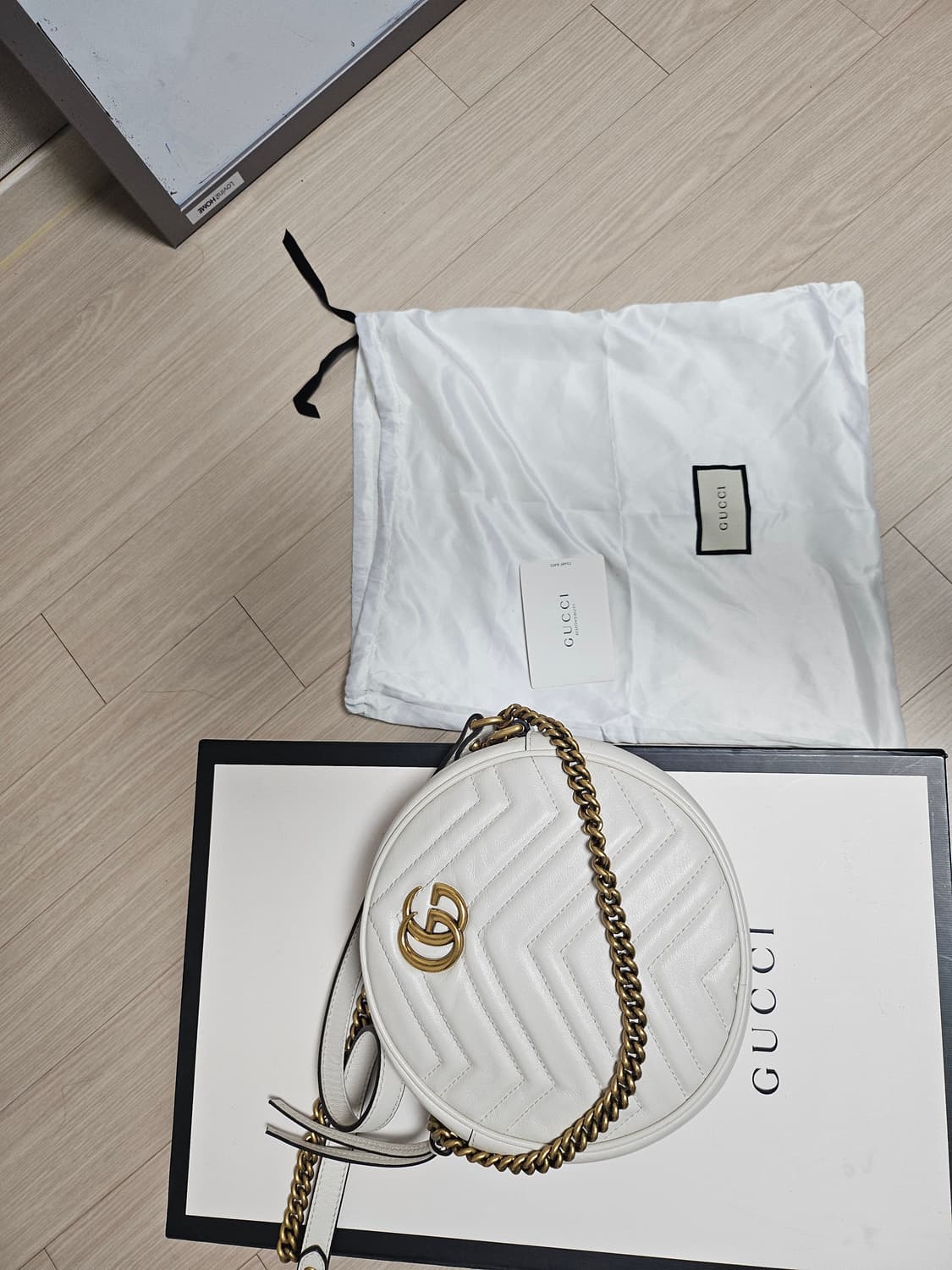 구찌 템버린백 화이트 상품이미지9