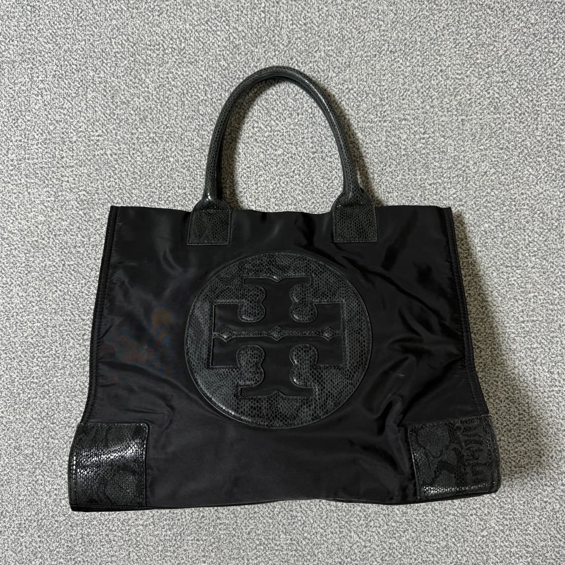 토리버치 엘라 스네이크 토트백 상품이미지5