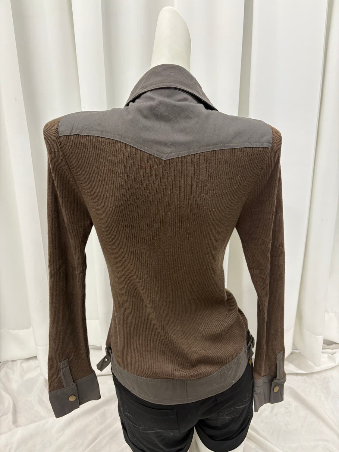 포켓 디테일 니트셔츠 상품이미지4