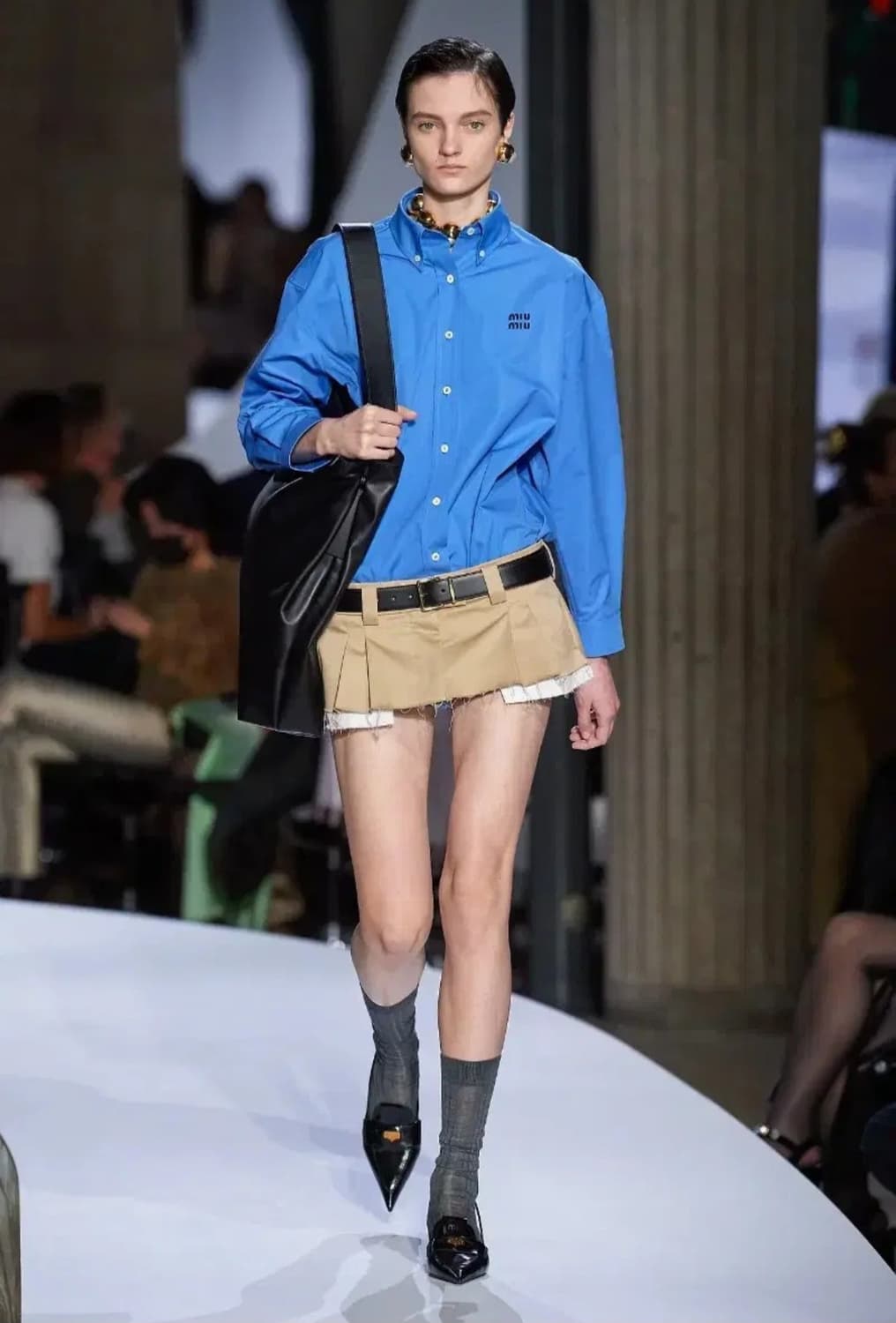 miumiu 레더 슬링백힐 상품이미지7