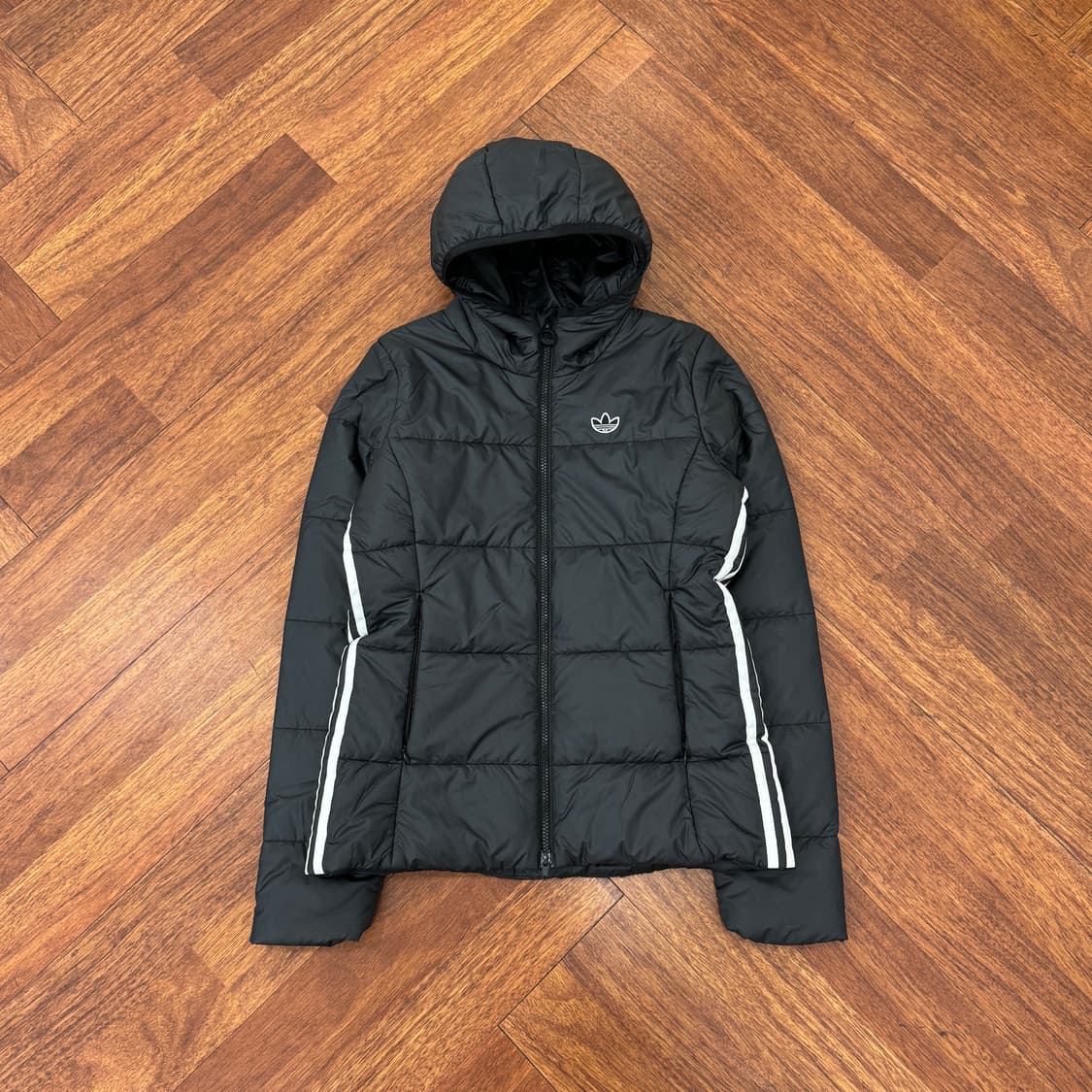 여성용 M 아디다스 슬림 패딩 후드 자켓  상품이미지1