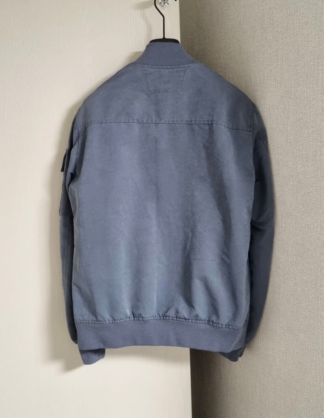 cp컴퍼니 항공점퍼 상품이미지2