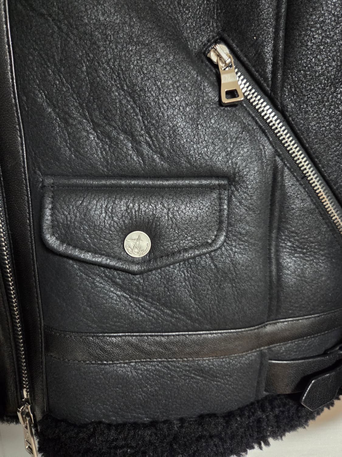 느와르 라르메스 블랙 무통 라이더 자켓 상품이미지3