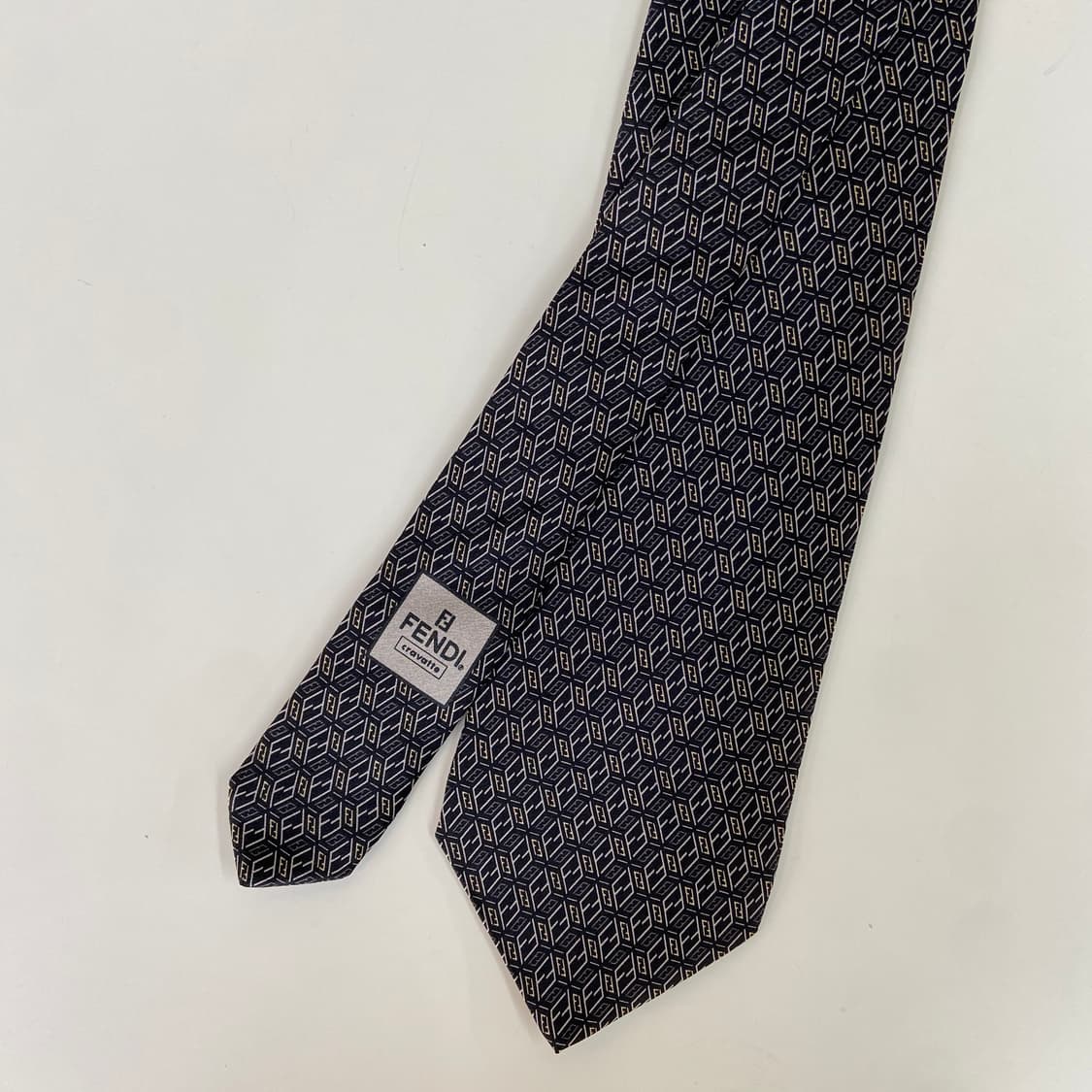펜디 (FENDI) FF 모노그램 정품 명품 블랙넥타이 상품이미지3