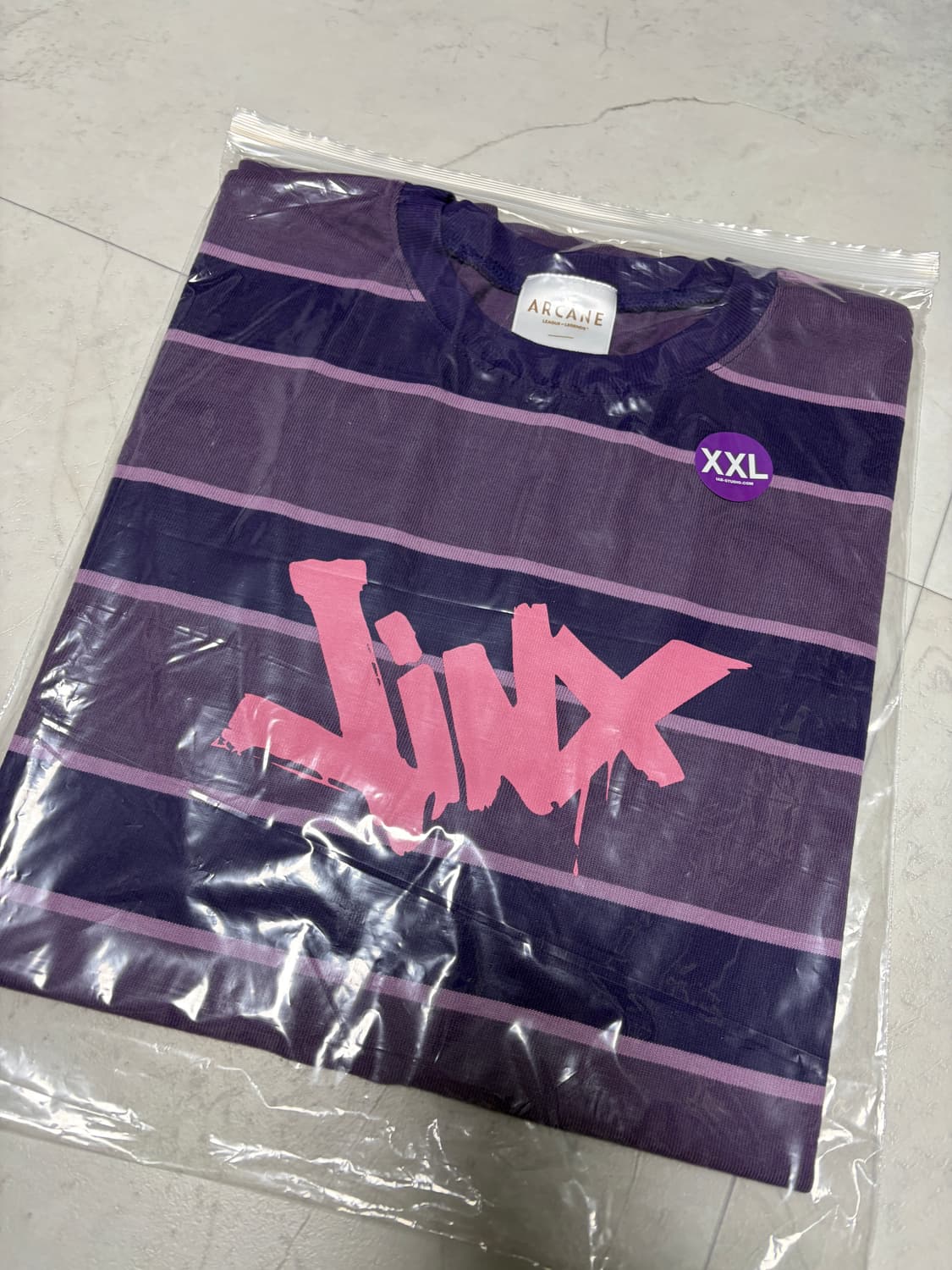 아이앱 스튜디오 x 아케인 징크스 스트라이프 티셔츠 퍼플 스트라이프 핑크 상품이미지4