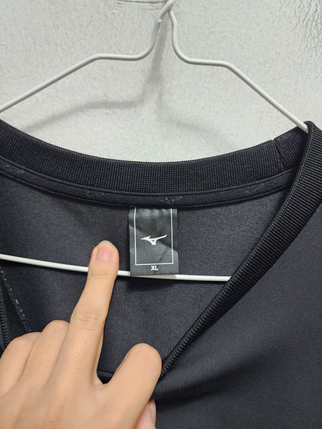 미즈노 블랙 풀오버 긴팔 웜업  상품이미지3