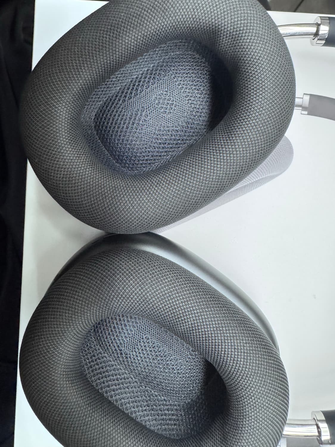 에어팟맥스 스페이스그레이(라이트닝) 상품이미지4