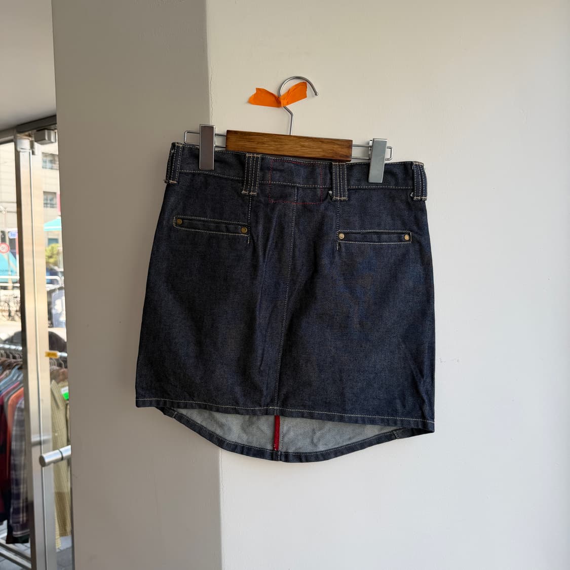 리바이스 엔지니어드 데님 스커트 상품이미지3