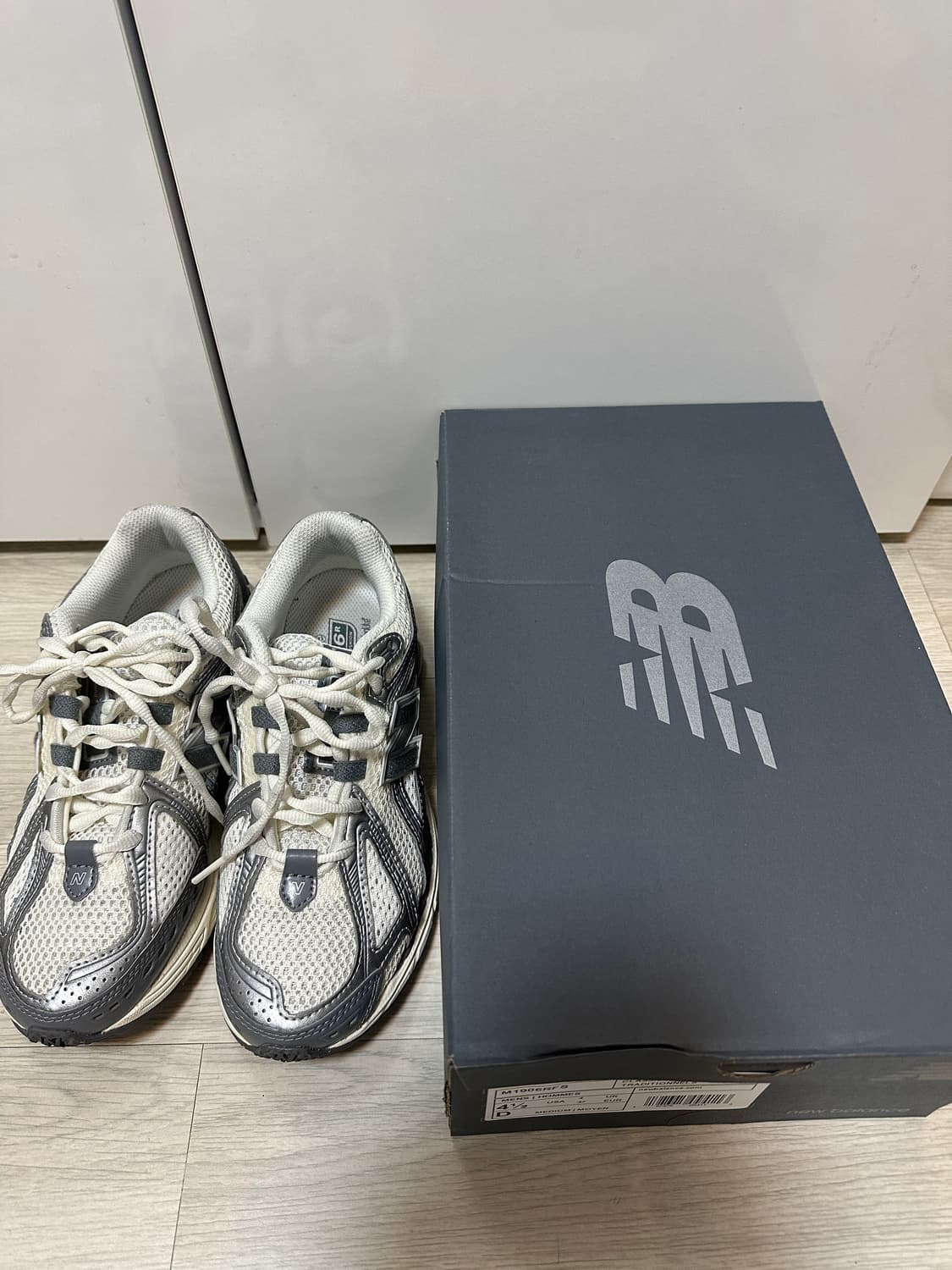 (225)뉴발란스 1906 화이트 그레이 상품이미지3