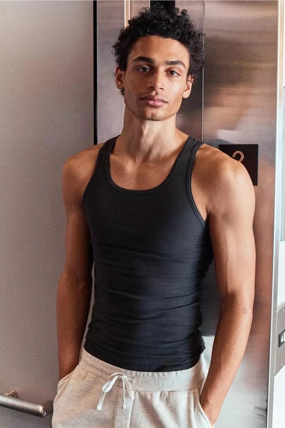 헤인즈 나시 m사이즈 6pack(검정3, 회색3) 상품이미지1