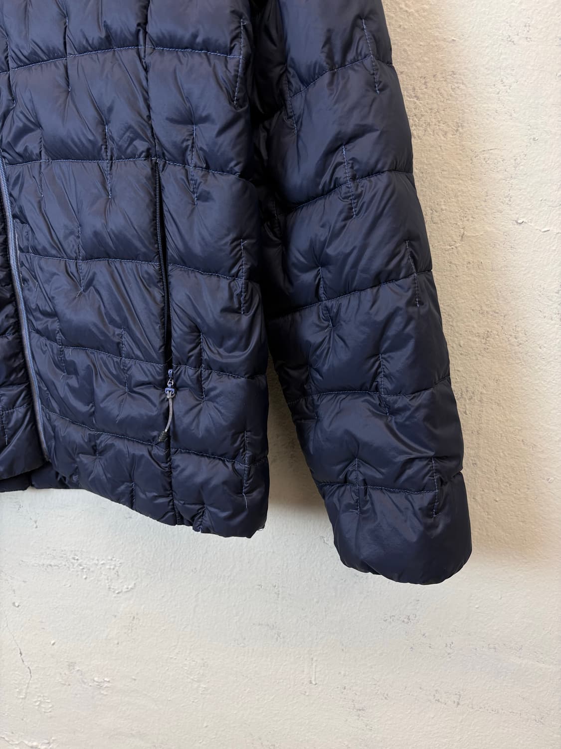 몽벨 라이트웨이트 구스다운 패딩 네이비 상품이미지3