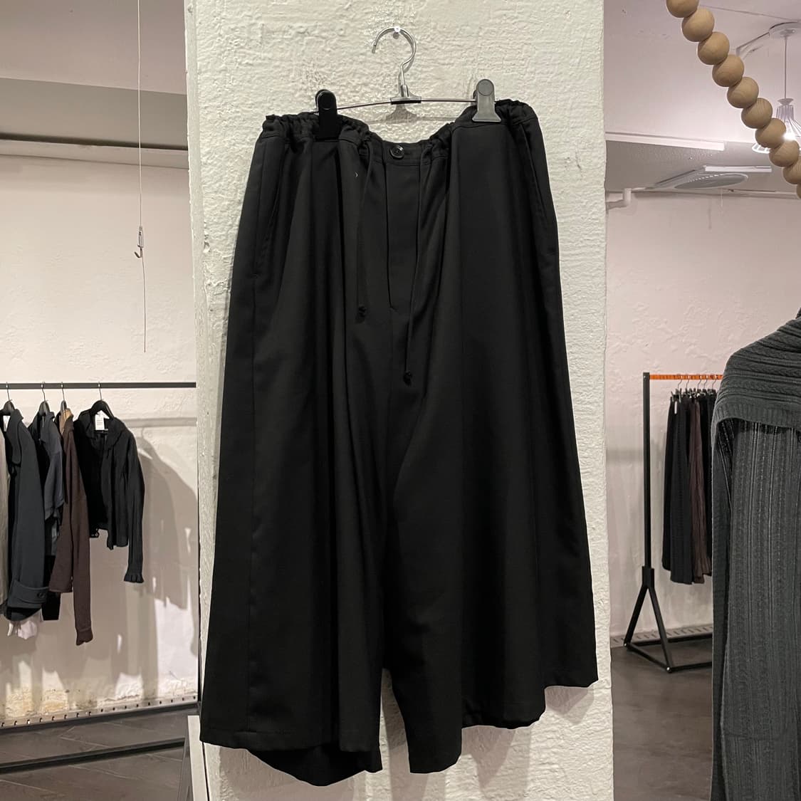  요지야마모토 비대칭 하카마 팬츠 상품이미지3