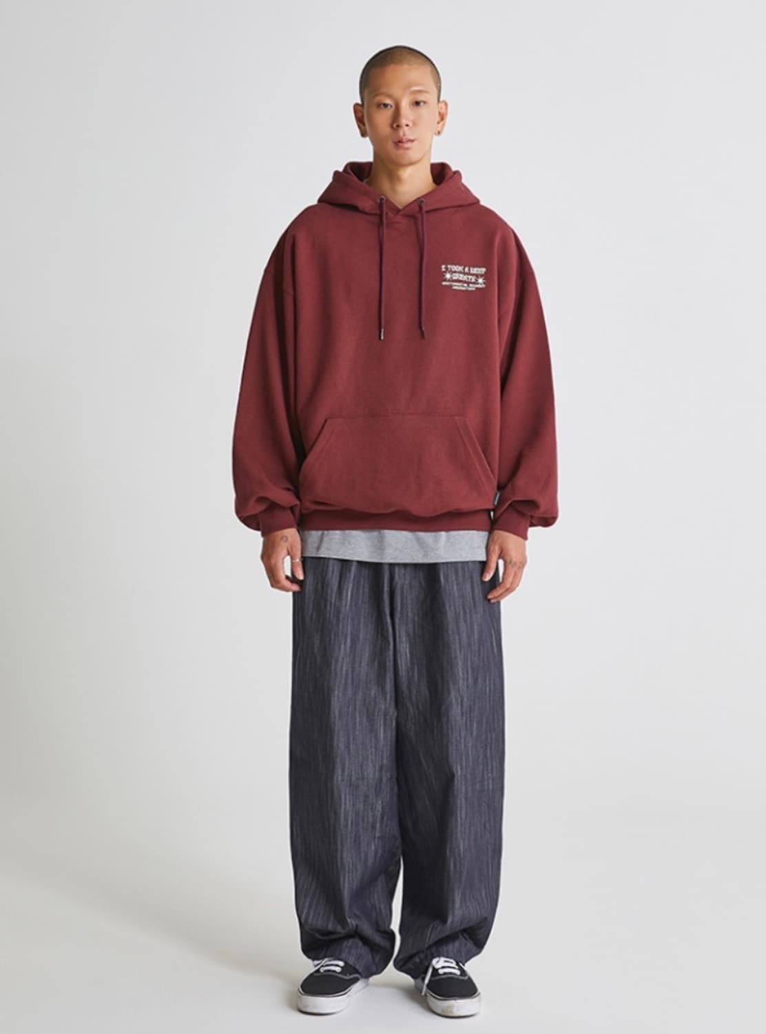 어반스터프 원 스크립트 후드티 버건디 상품이미지4