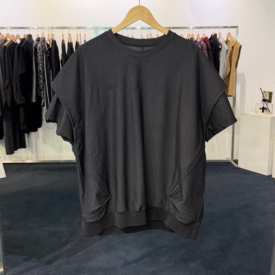 [100] 한섬 시스템 나일론 오버핏 반팔티 상품이미지1