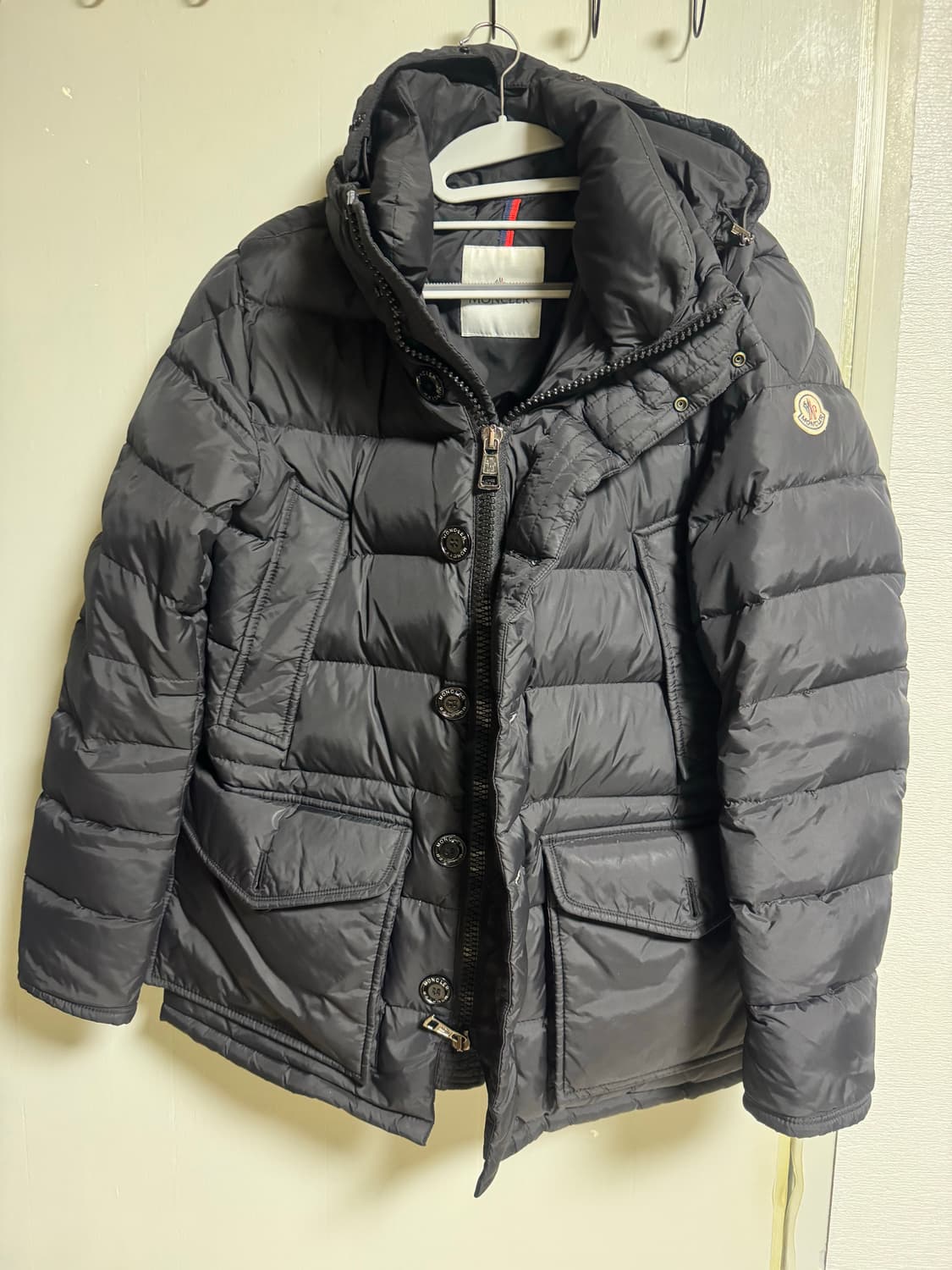 몽클레어 클루니 네이비 패딩 상품이미지1