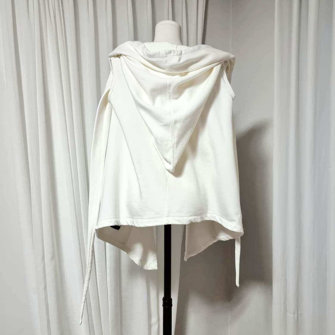 릭오웬스 다크쉐도우 드레이핑 마운틴 후드 슬리브리스 (표기M) 상태최상 상품이미지5