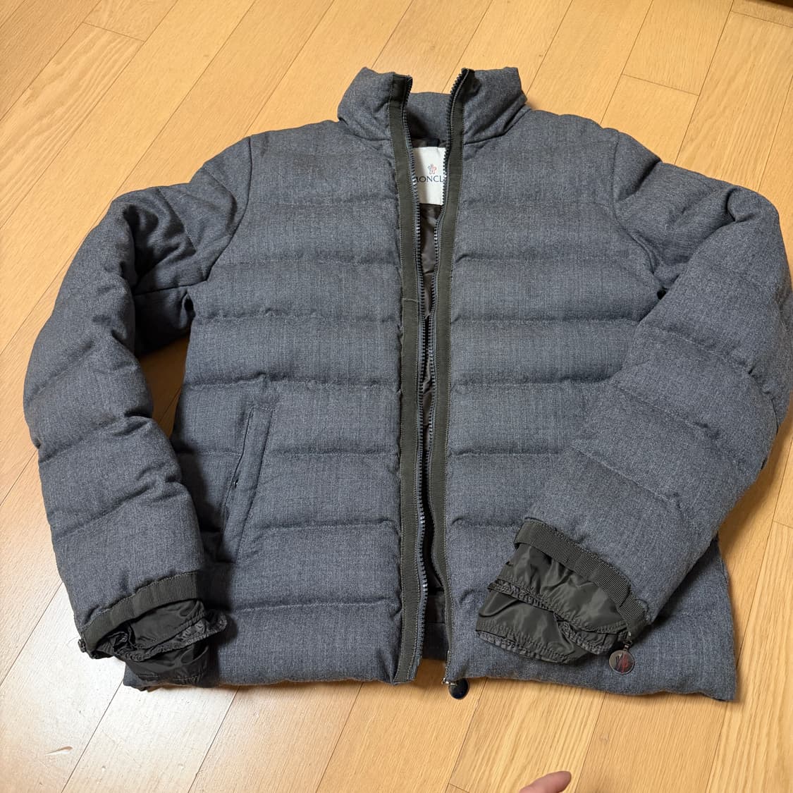 몽클레어 패딩 상품이미지1