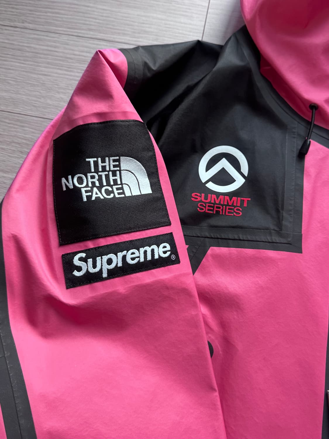 슈프림 노스페이스 써밋 시리즈 핑크 자켓 XL 상품이미지3