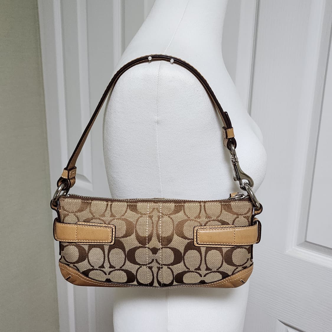 ##희귀템)코치 서플렛 바게트백 상품이미지5