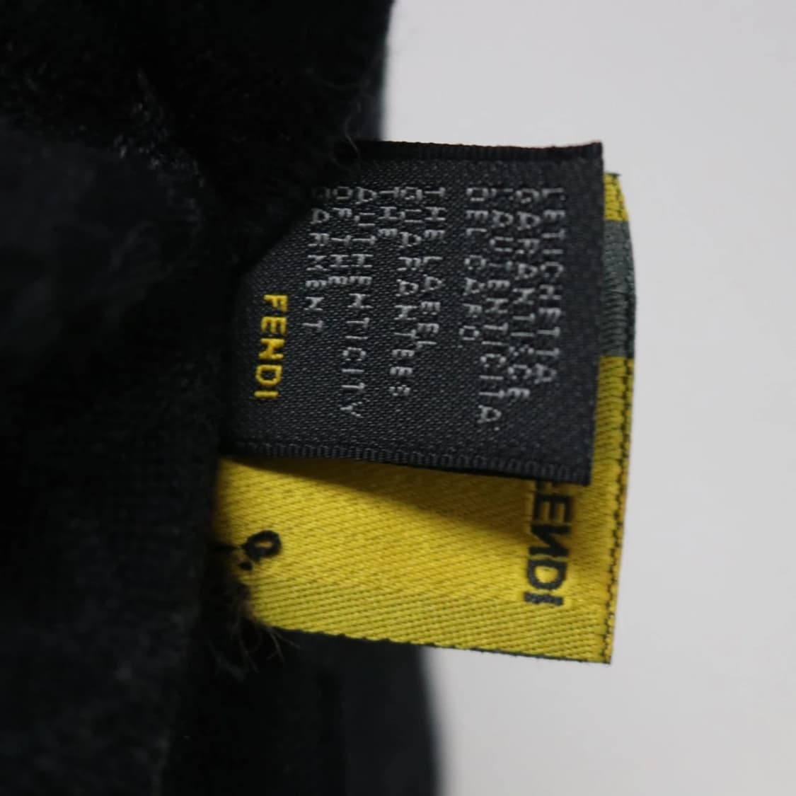 펜디 로고워크  울 머플러 46633 상품이미지5