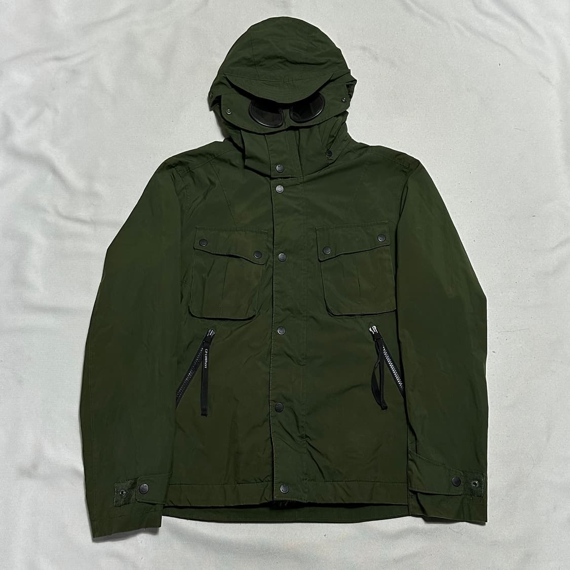 105 C.P. 컴퍼니 카키 고글 바람막이 자켓 상품이미지2