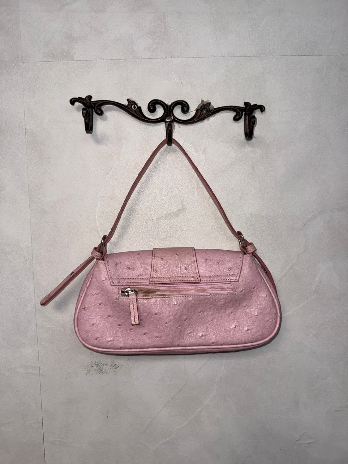 Baby pink stud buckle shoulder bag 상품이미지4