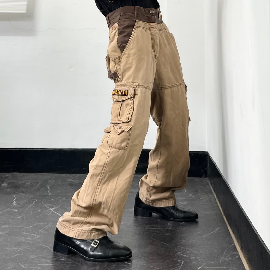 레이어드 도킹 멀티포켓 와이드 카고 팬츠 상품이미지2