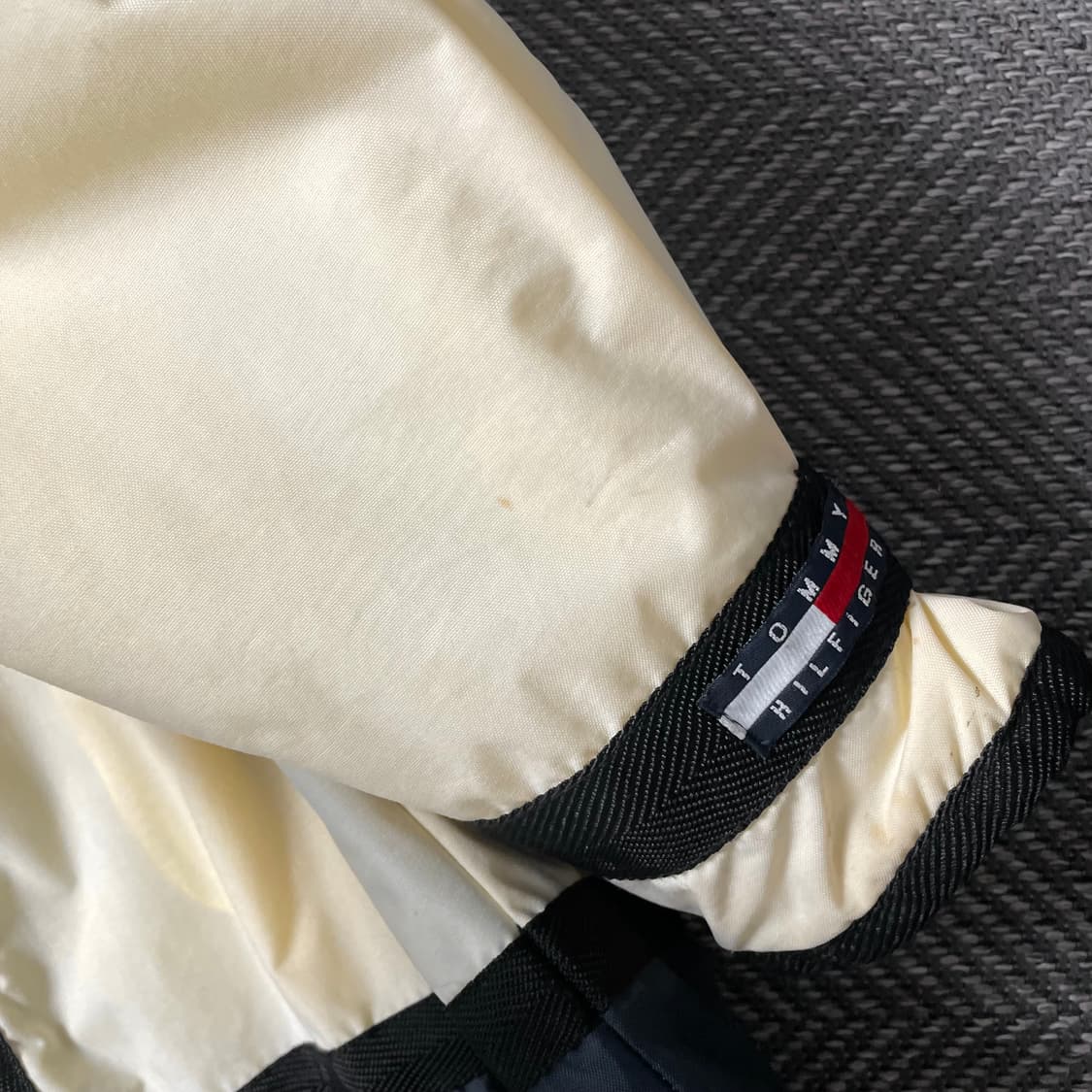00s 타미힐피거 올드스쿨 빅로고 스티치 디테일 박시핏 점퍼o 4987 상품이미지5