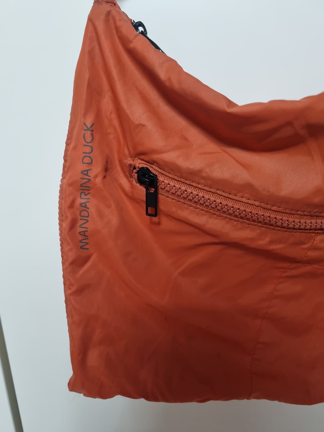 만다리나덕 경량 방수 크로스백  상품이미지2