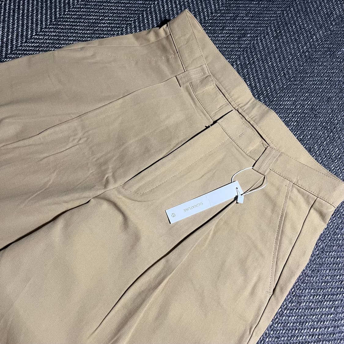 [L] SIGNATURE 시그니처 원턱 와이드 치노 팬츠 상품이미지2