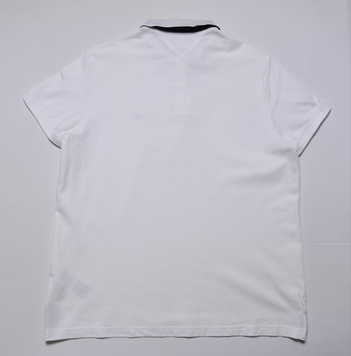 타미힐피거 화이트 반팔 카라티 XL 거의 새상품 상품이미지6