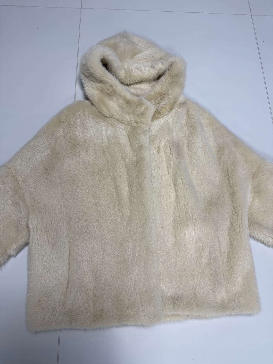 진도모피 휘메일 풀스킨 숏후드 밍크 펄베이지 상품이미지8