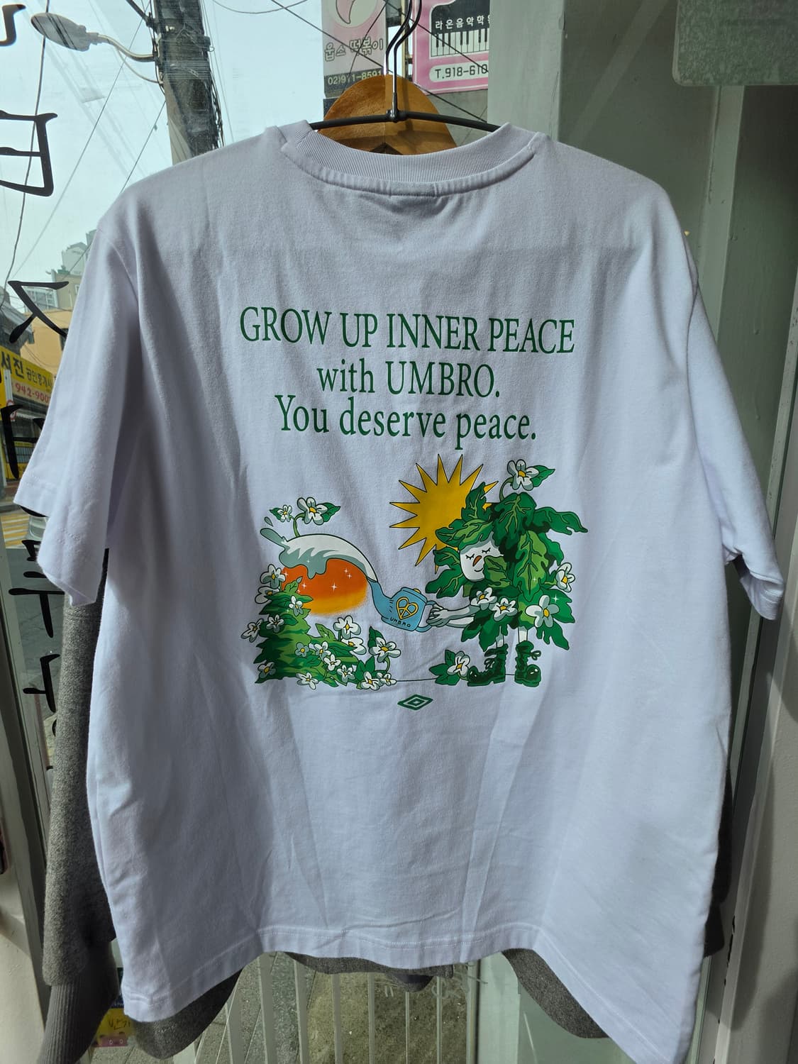 엄브로 이너피스 스토리 반팔 티셔츠 화이트-90 상품이미지6