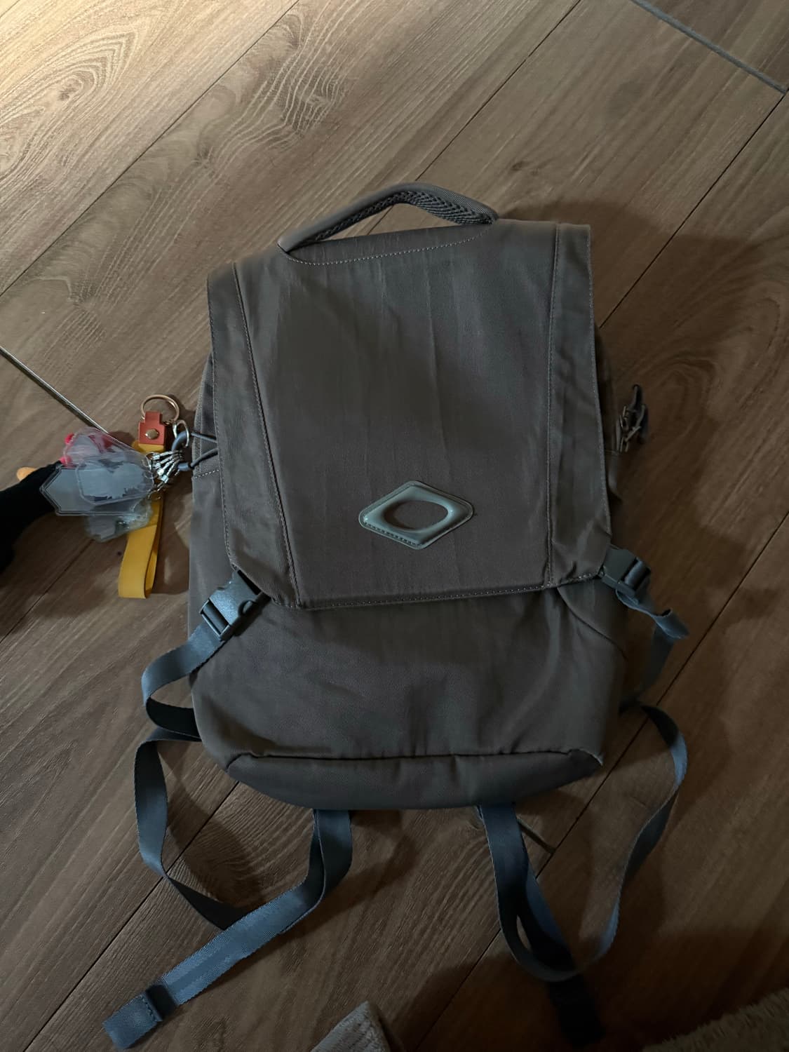 미스치프 백팩 더현대팝업 상품이미지3