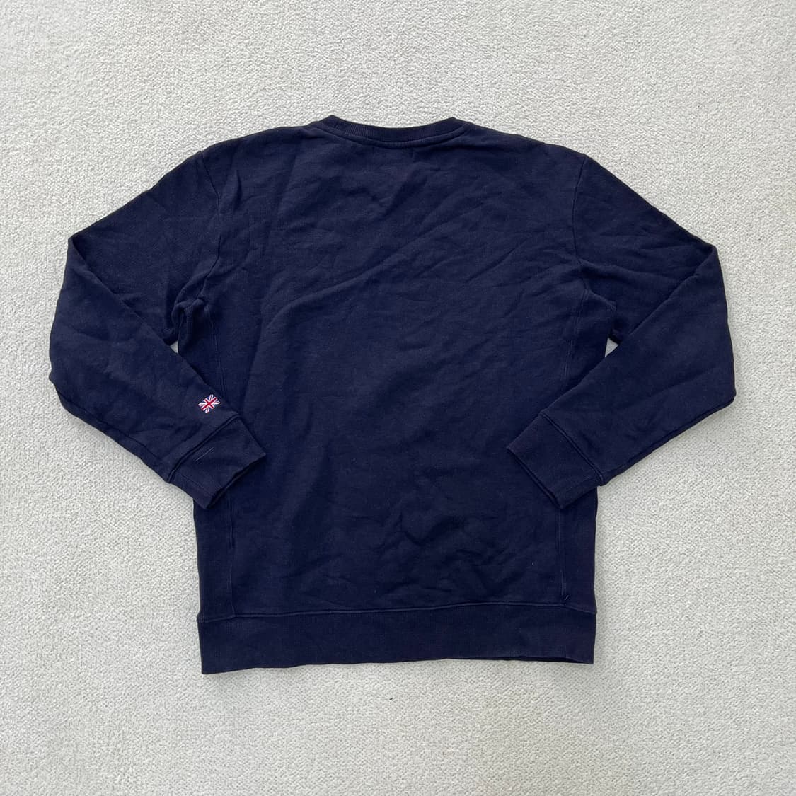 100 헤지스 스몰로고 긴팔 맨투맨 0331M 상품이미지4