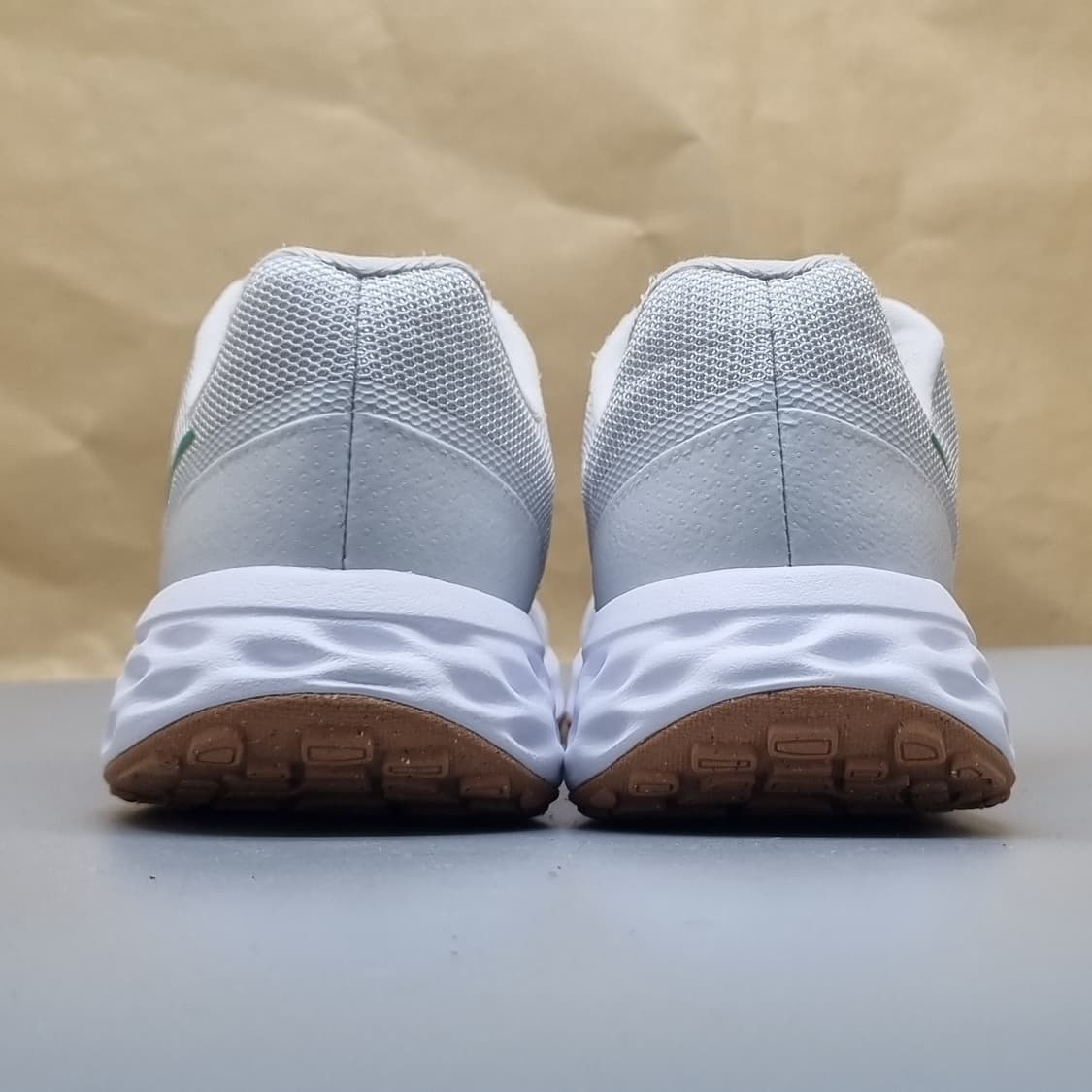 나이키 레볼루션6 여성운동화240  상품이미지4