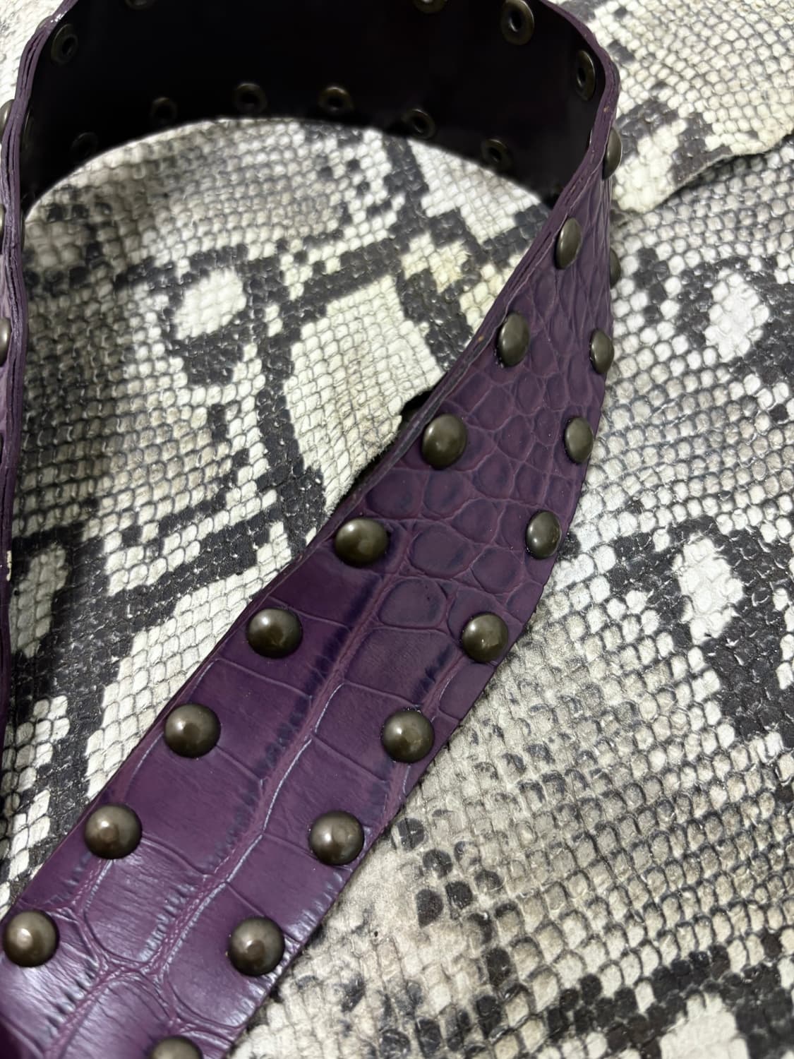 “Vintage” Purple Stud Detail Snake Belt 상품이미지4