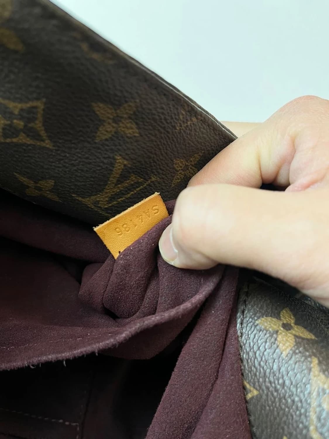 루이비통 모노그램 멜리 호보백 A1453 상품이미지7