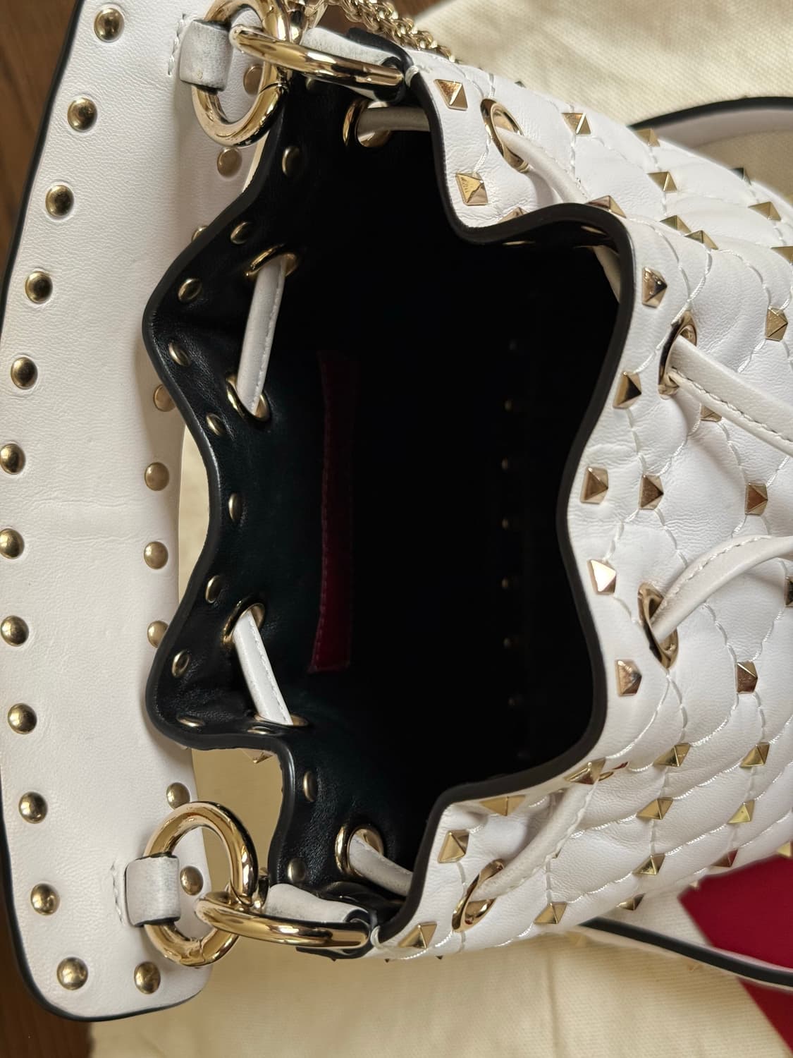 VALENTINO 발렌티노 버킷백 상품이미지3