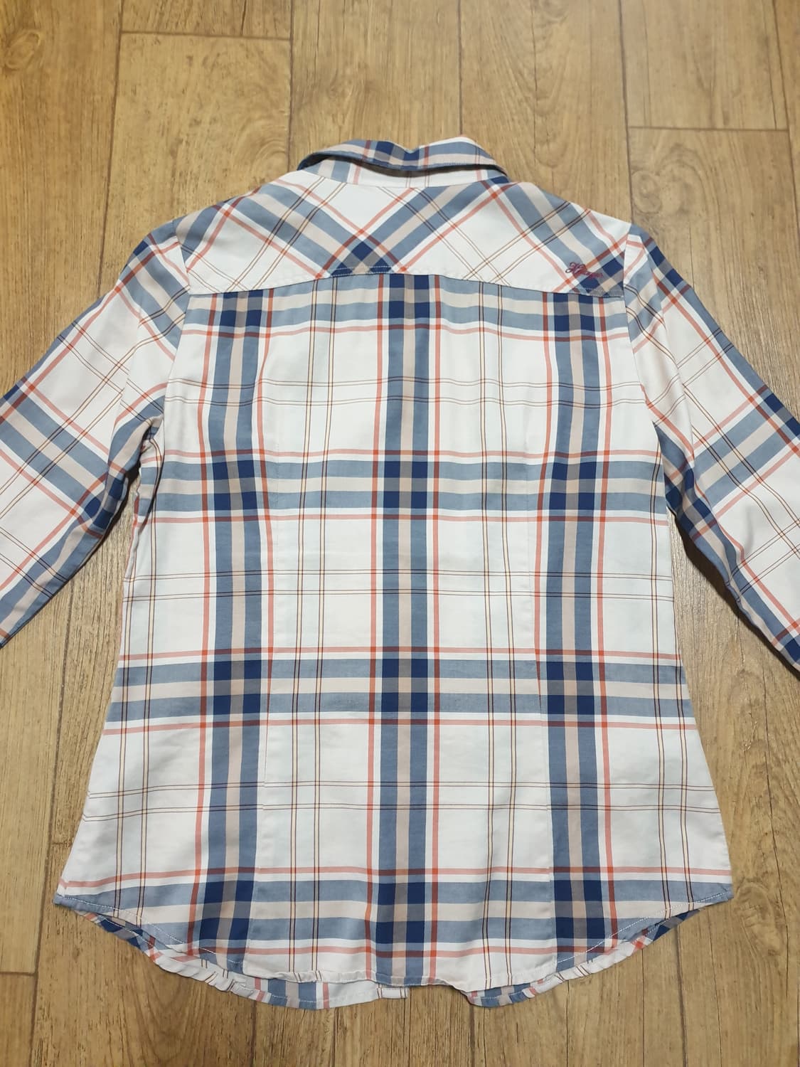 1076 헤지스 긴팔 남방셔츠 90 사이즈입니다 상품이미지3