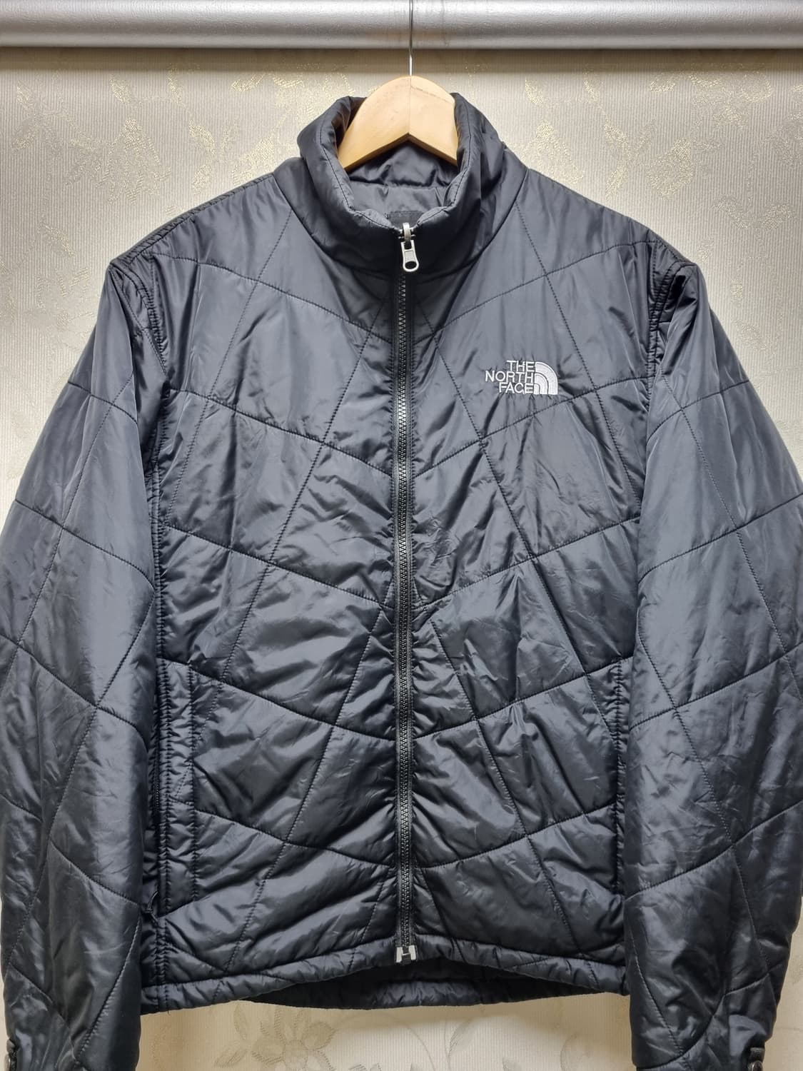 [m/95] 노스페이스 남성 퀼팅 경량패딩 블랙 상품이미지2
