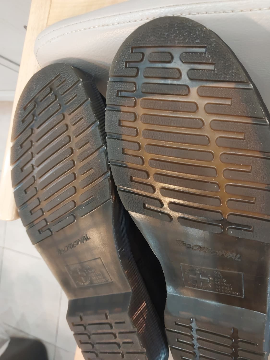 닥터마틴 1460 WP 방수 워커 UK7
 US 260 상품이미지3