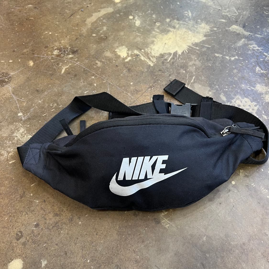 나이키 힙색 슬링백 웨이스트백 가방 남여공용 상품이미지1