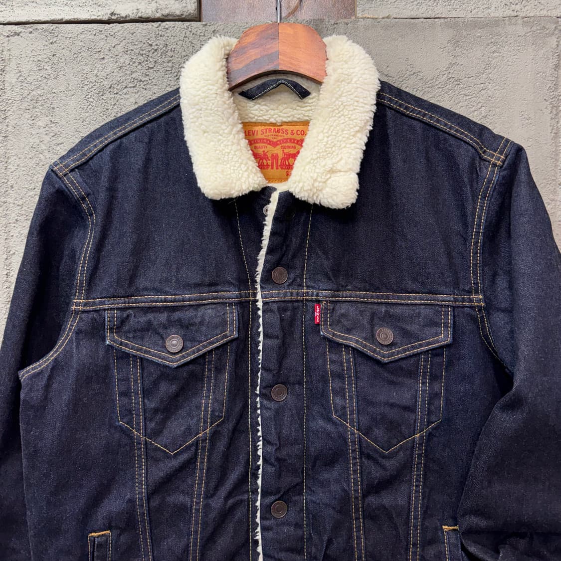리바이스 딥인디고 쉐르파 트러커 자켓 (M) 상품이미지2