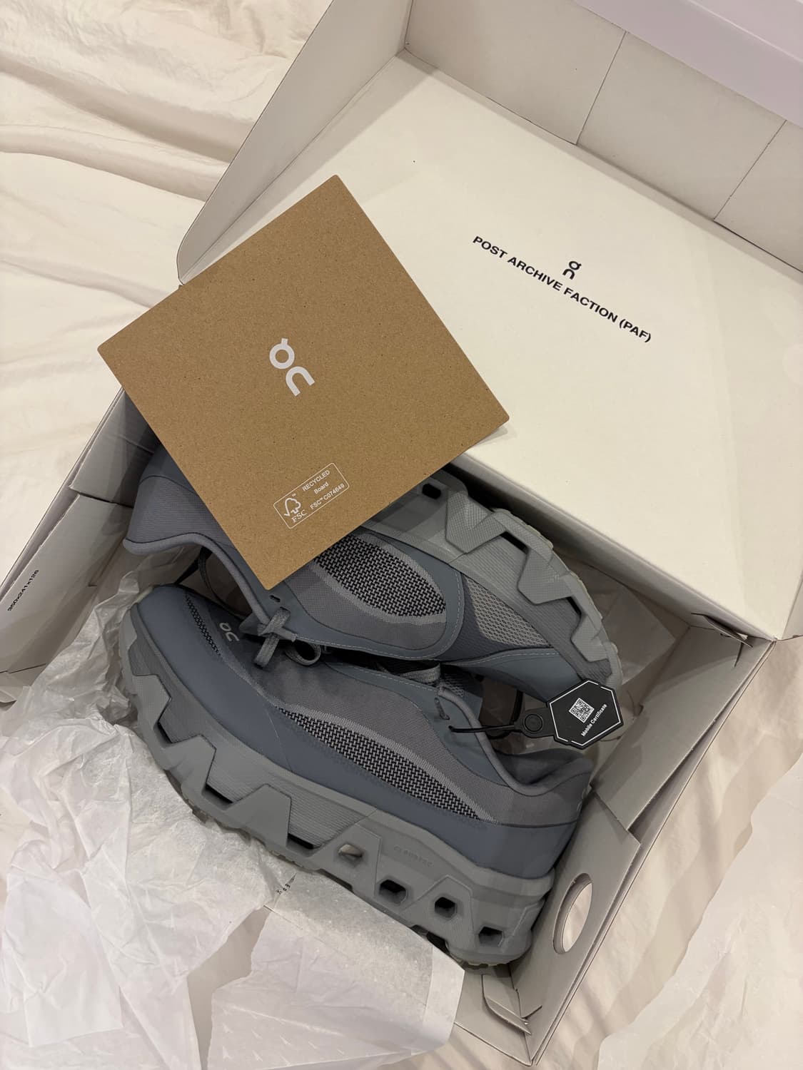 온 러닝 x 포스트 아카이브 팩션 클라우드 몬스터 270 사이즈 상품이미지2