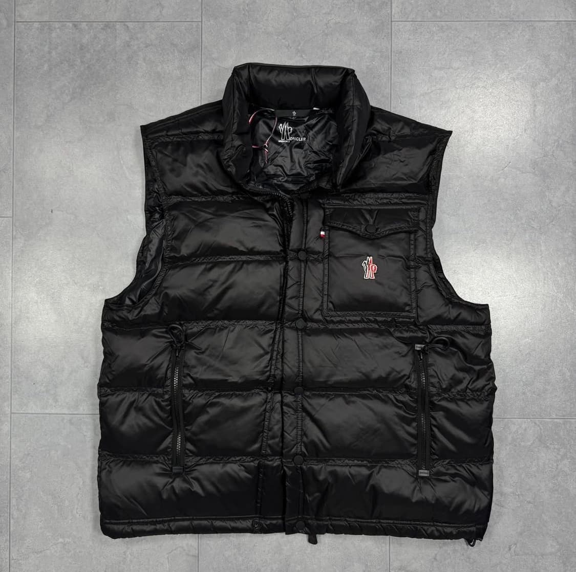 몽클레르 조끼 패딩 블랙 상품이미지1